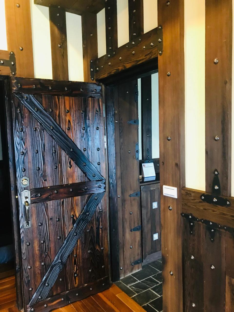 Black Forest Manor 런아이 외부 사진