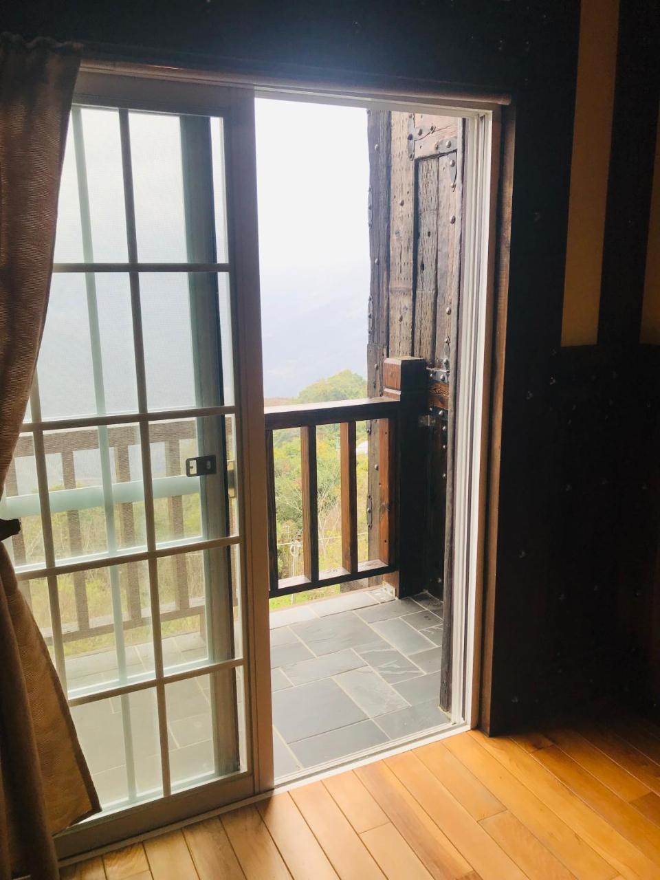 Black Forest Manor 런아이 외부 사진