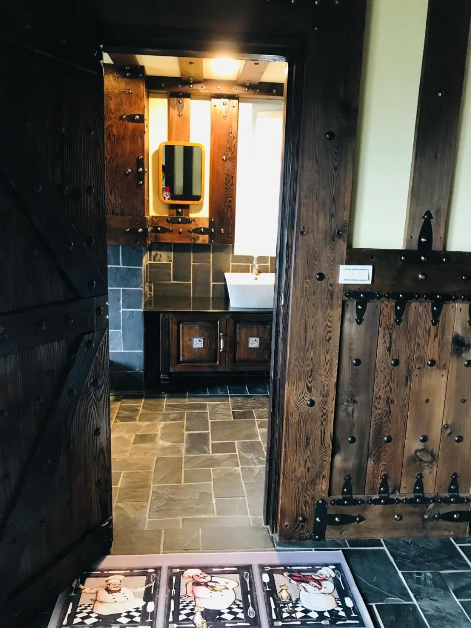 Black Forest Manor 런아이 외부 사진