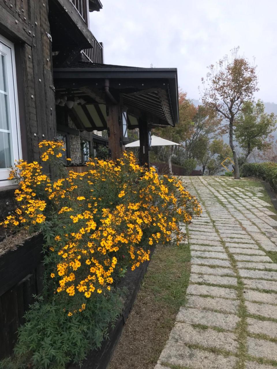 Black Forest Manor 런아이 외부 사진