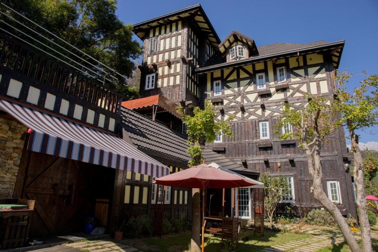 Black Forest Manor 런아이 외부 사진