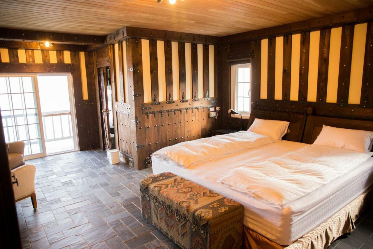 Black Forest Manor 런아이 외부 사진